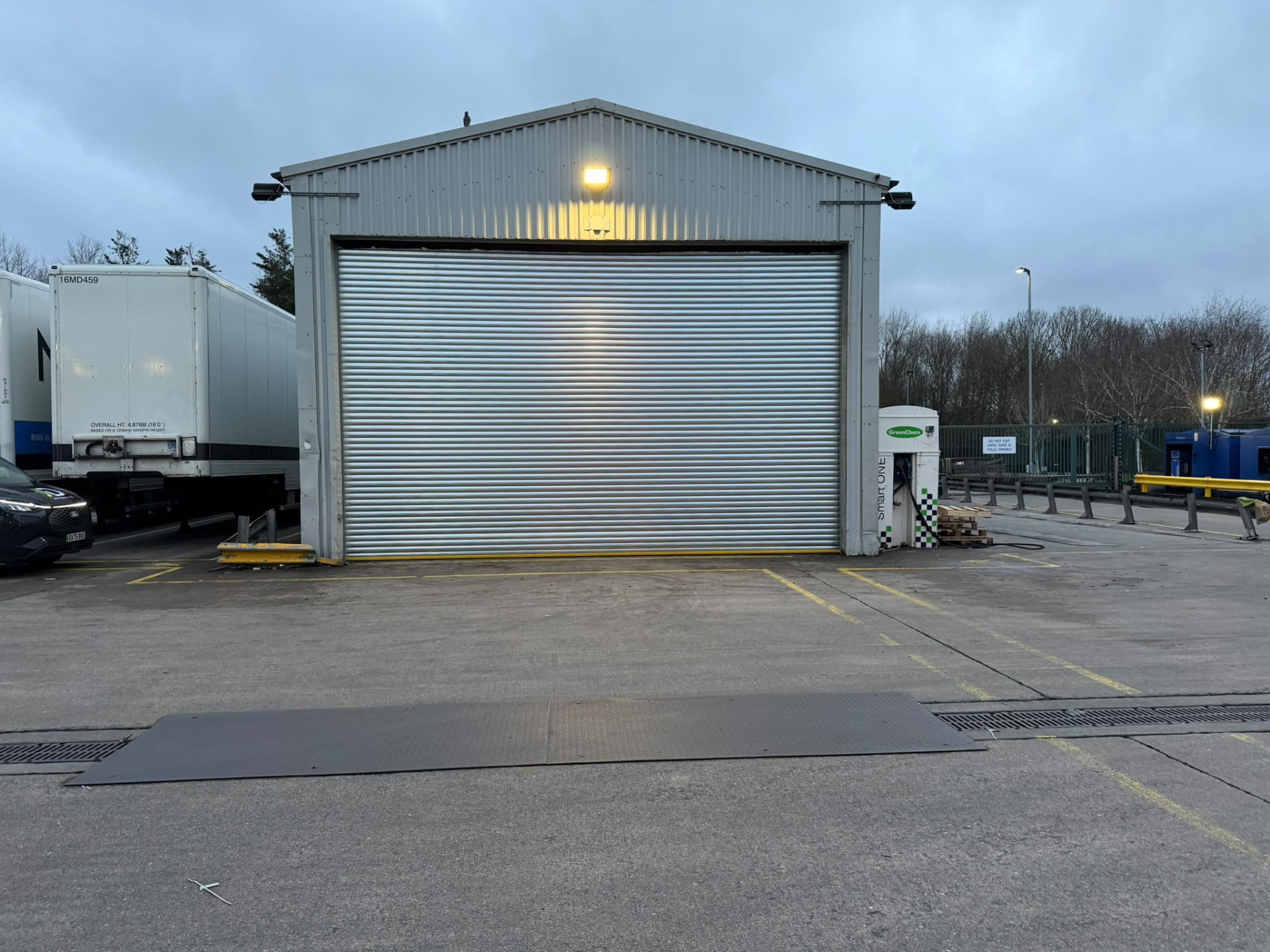 Commercial door, shutter and industrial door installation in Bedford